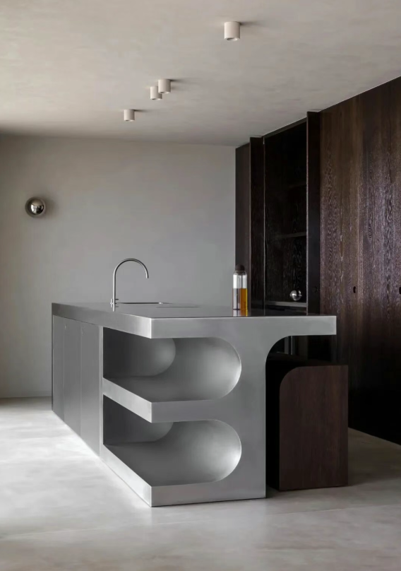 不锈钢在商业空间中的多元化应用